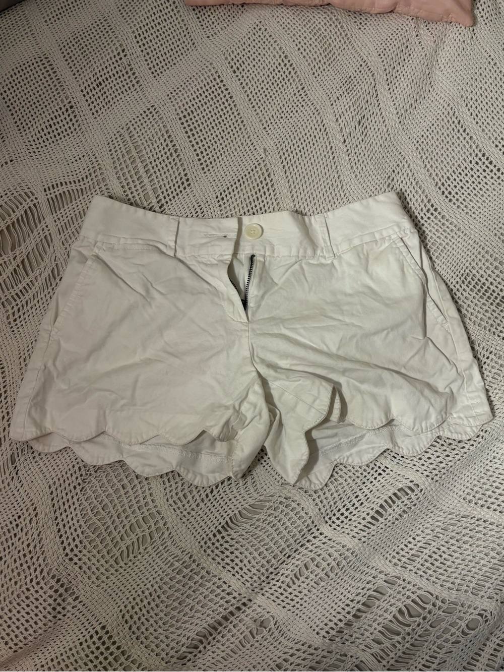 LOFT White Scalloped High Waist Women’s Shorts